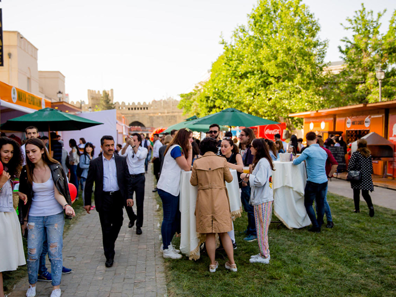 Baku-street-food-fest