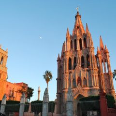 San Miguel de Allende Travel Guide
