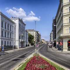 Vienna: A Symphony of Palatial Dreams, Culinary Delights, and Festive Splendor