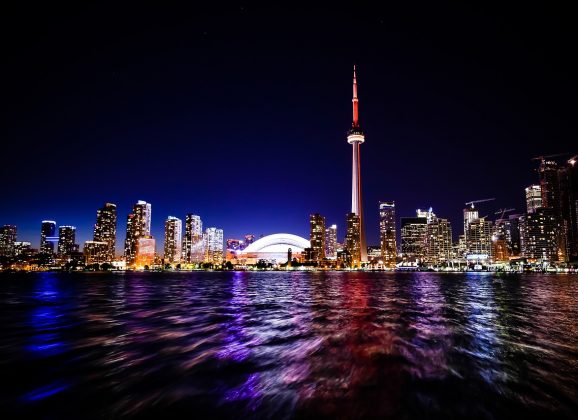 Toronto UnveileToronto Unveiled: Top 10 Must-Do Activities in Canada’s Largest City