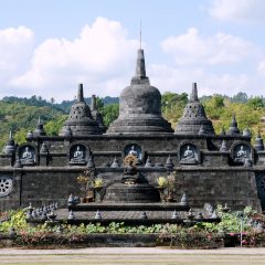 Bali Unveiled: A Comprehensive Travel Handbook for Exploring the Enchanting Island of Gods