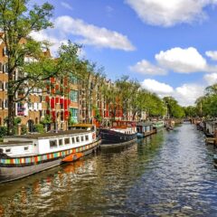 The Netherlands Travel Guide: A Unique Journey Through the Land of Windmills and Canals