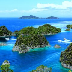 Visiting Raja Ampat: How Responsible Travel Can Protect Indonesia’s Marine Paradise